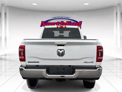 2022 RAM 2500 Big Horn Crew Cab 4x4 8' Box