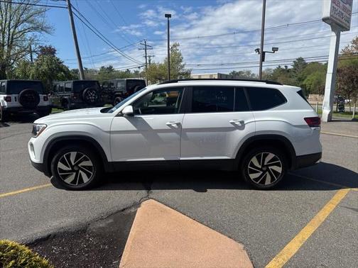 2024 Volkswagen Atlas 2.0T SE w/Technology 4MOTION
