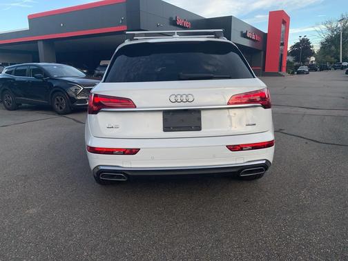 2022 Audi Q5 45 S line Premium