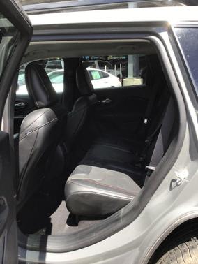 Sting-Gray Clearcoat 2022 Jeep Cherokee Trailhawk