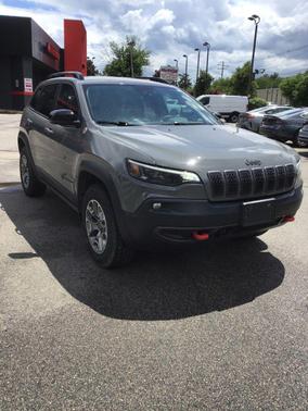Sting-Gray Clearcoat 2022 Jeep Cherokee Trailhawk