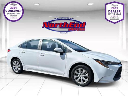 Super White 2020 Toyota Corolla LE