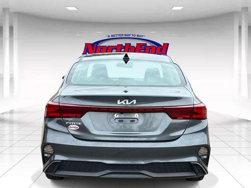 Gravity Gray 2023 Kia Forte LXS