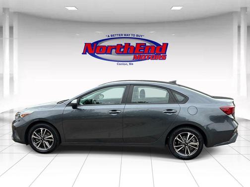 Gravity Gray 2023 Kia Forte LXS