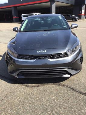 Gravity Gray 2023 Kia Forte LXS