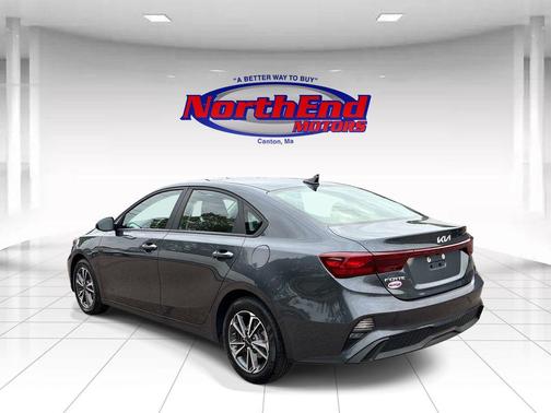 Gravity Gray 2023 Kia Forte LXS
