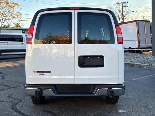 Summit White 2025 Chevrolet Express 2500 LT