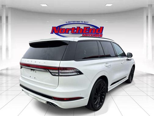 Pristine White Metallic Tri-Coat 2022 Lincoln Aviator Reserve AWD