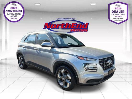 Shimmering Silver 2025 Hyundai VENUE SEL