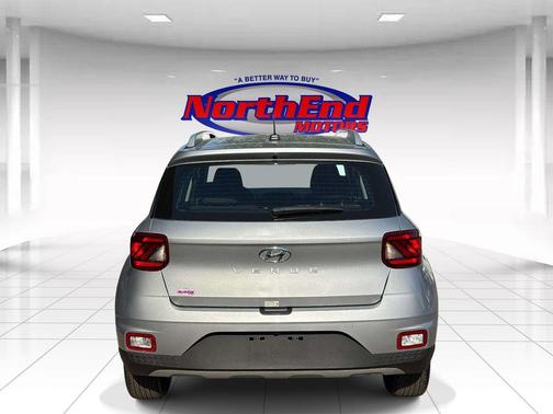 Shimmering Silver 2025 Hyundai VENUE SEL