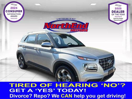 Shimmering Silver 2025 Hyundai VENUE SEL