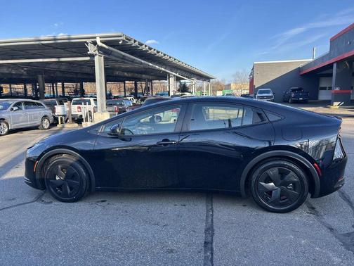 Midnight Black Metallic 2025 Toyota Prius Plug-In Hybrid SE