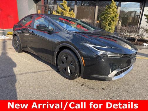 2025 Toyota Prius Plug-In Hybrid SE