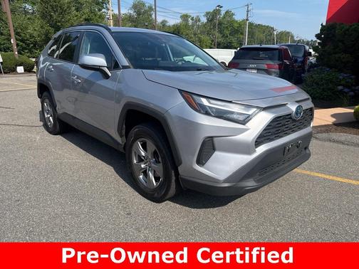2022 Toyota RAV4 Hybrid XLE