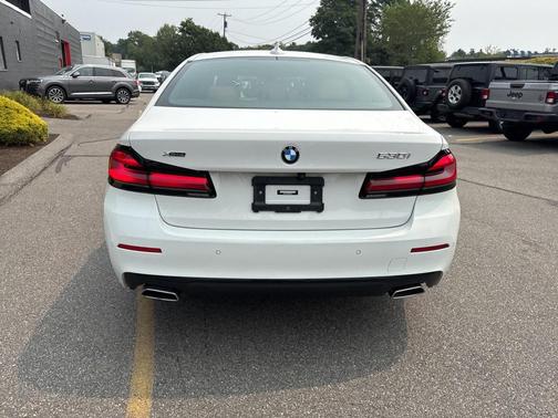 2022 BMW 530 i xDrive