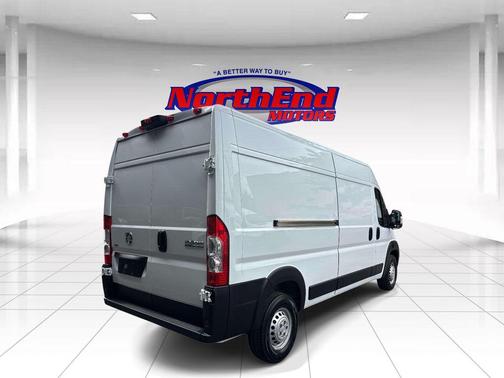 Bright White Clearcoat 2026 RAM ProMaster 2500 Tradesman