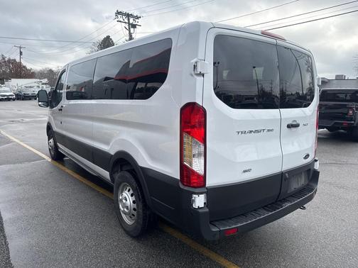 2022 Ford Transit-350 XLT