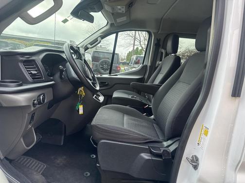 2022 Ford Transit-350 XLT