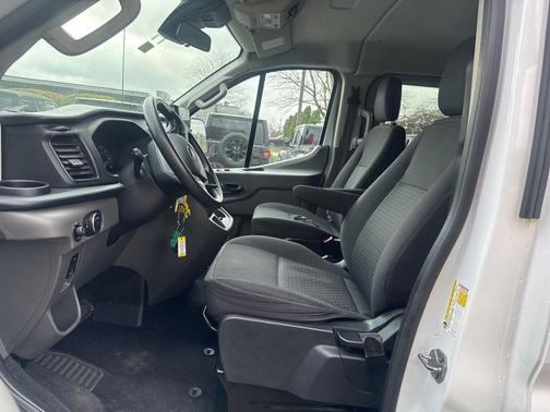 2022 Ford Transit-350 XLT