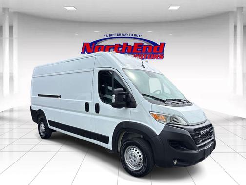Bright White Clearcoat 2026 RAM ProMaster 2500 Tradesman