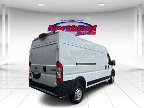Bright White Clearcoat 2026 RAM ProMaster 2500 Tradesman