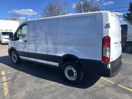 2021 Ford Transit-250 Base