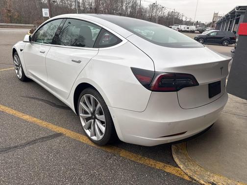 2019 Tesla Model 3 Performance