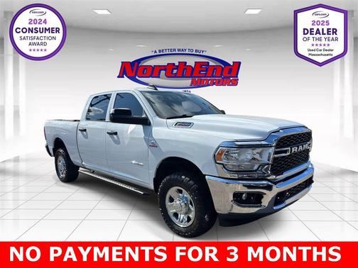 2022 RAM 2500 Tradesman Crew Cab 4x4 6'4' Box