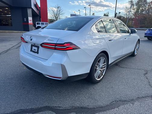 2024 BMW 530 xDrive