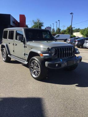 Sting-Gray Clearcoat 2022 Jeep Wrangler Unlimited 4xe Sahara High Altitude