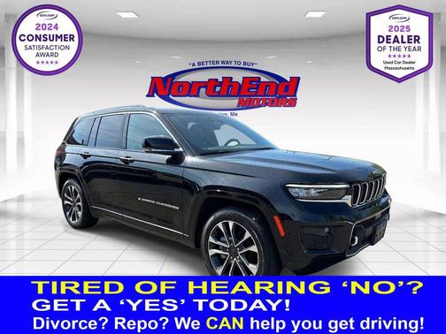 Diamond Black Crystal Pearlcoat 2022 Jeep Grand Cherokee Overland
