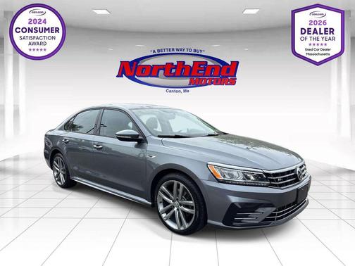 Platinum Gray Metallic 2018 Volkswagen Passat 2.0T S