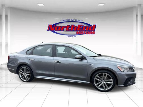 Platinum Gray Metallic 2018 Volkswagen Passat 2.0T S