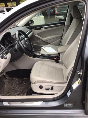 Platinum Gray Metallic 2018 Volkswagen Passat 2.0T S