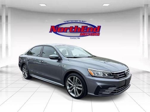 Platinum Gray Metallic 2018 Volkswagen Passat 2.0T S