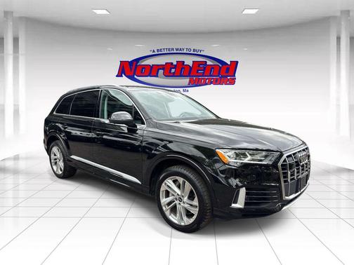 Mythos Black Metallic 2022 Audi Q7 55 Premium Plus