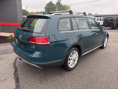 2018 Volkswagen Golf Alltrack TSI SE