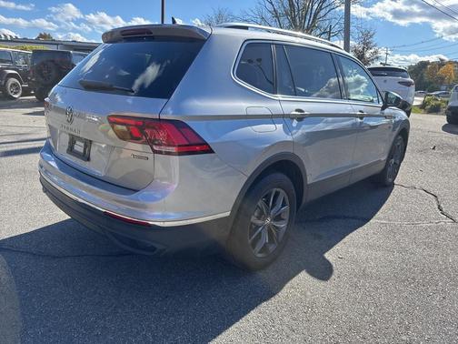 2024 Volkswagen Tiguan 2.0T SE 4MOTION