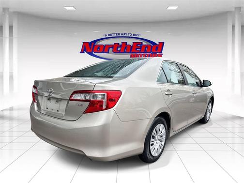 2014 Toyota Camry LE