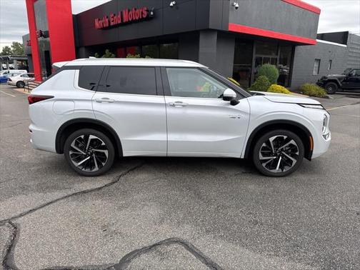 2024 Mitsubishi Outlander PHEV SEL