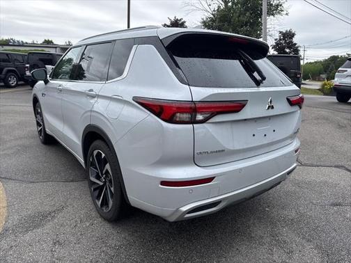 2024 Mitsubishi Outlander PHEV SEL