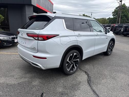 2024 Mitsubishi Outlander PHEV SEL
