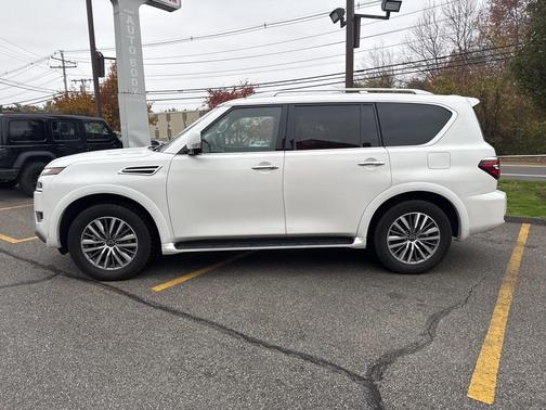 2024 Nissan Armada SL 4WD