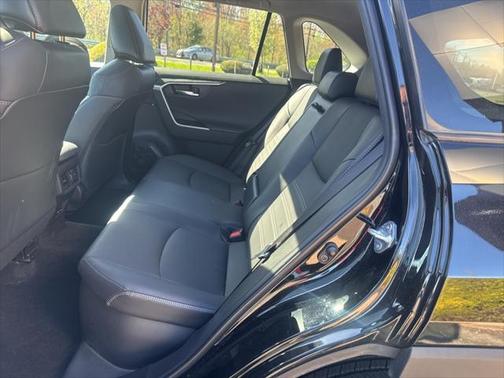 2022 Toyota RAV4 Hybrid Limited