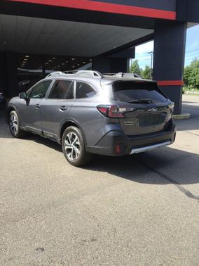 Magnetite Gray Metallic 2022 Subaru Outback Limited