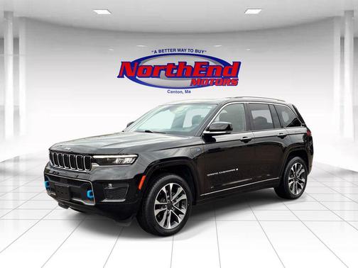 Diamond Black Crystal Pearlcoat 2023 Jeep Grand Cherokee 4xe Overland