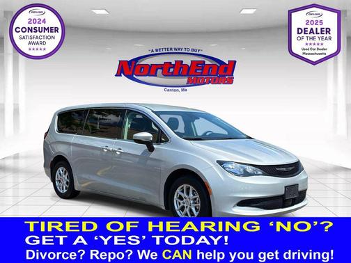 Silver Mist Clearcoat 2023 Chrysler Voyager LX