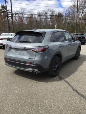 Urban Gray Pearl 2025 Honda HR-V AWD Sport