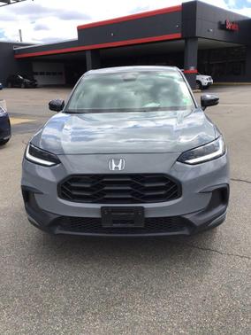 Urban Gray Pearl 2025 Honda HR-V AWD Sport