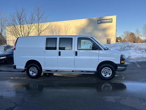 2024 GMC Savana 2500 Work Van